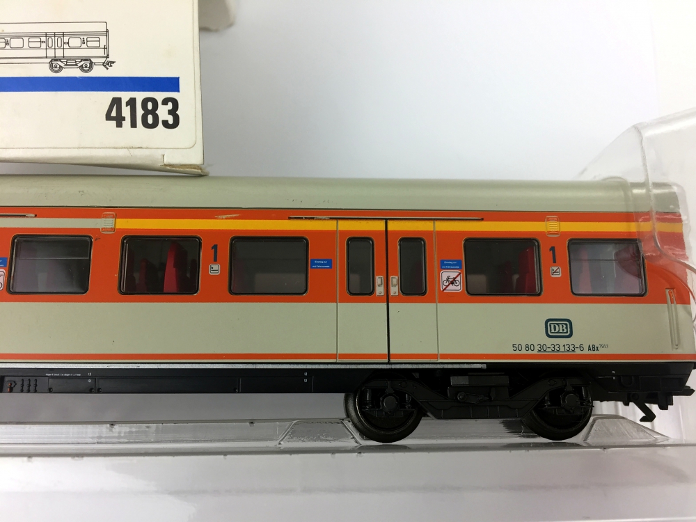 Bild 1 von H0 AC MÄRKLIN 4183 - S-Bahn Personenwagen DB 1./2. Klasse