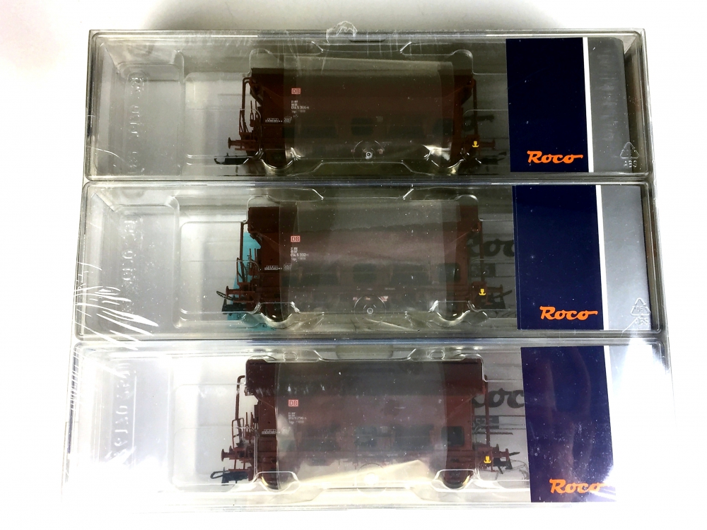 Bild 1 von H0 DC ROCO 76575 - 3-tlg. Set Schwenkdachwagen der DB - Bauart Tdgs - Ep. V