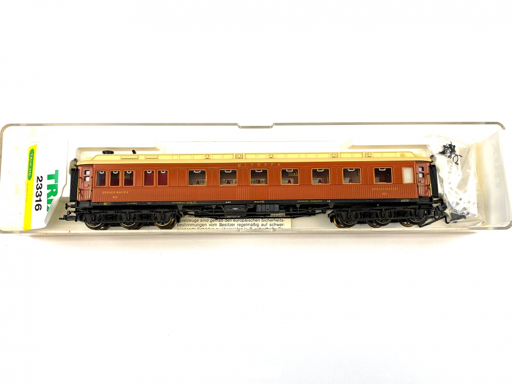 Bild 1 von H0 DC TRIX 23316 - Speisewagen 