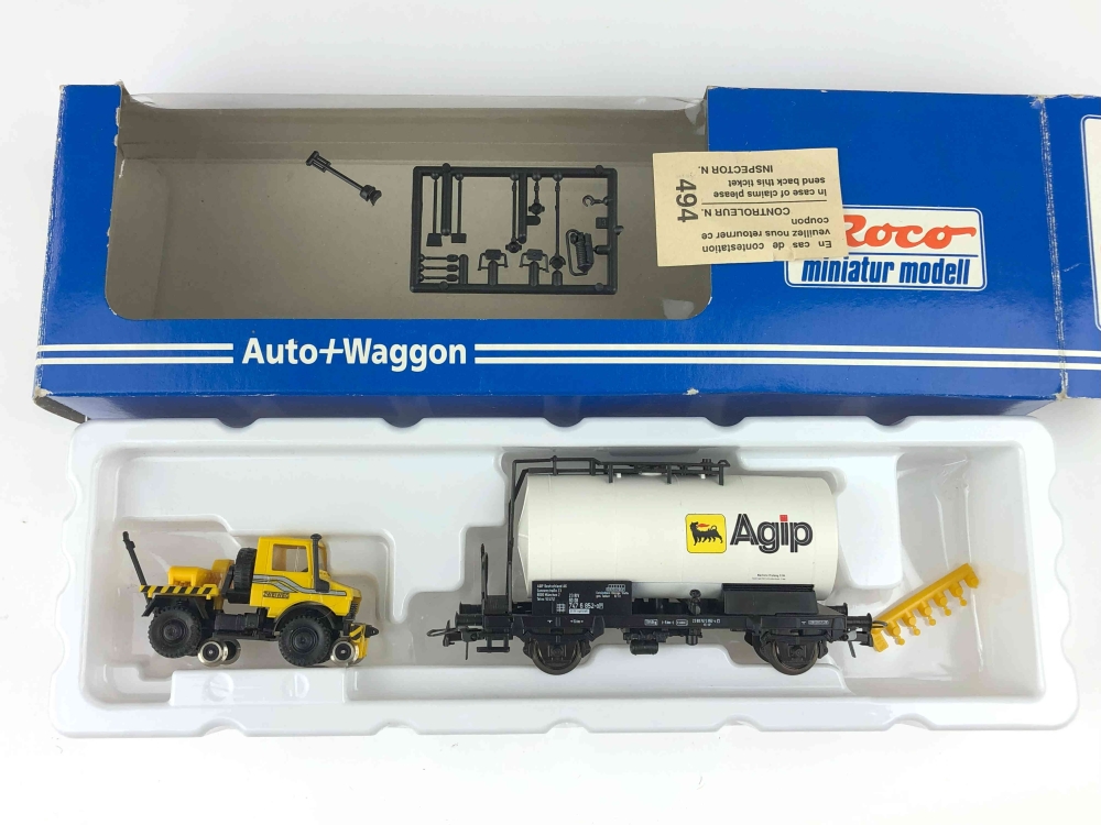 Bild 1 von H0 ROCO 1909 - 2-Wege Unimog + Kesselwagen 
