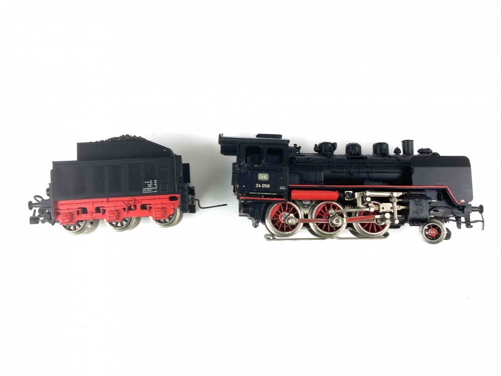 Bild 1 von H0 AC MÄRKLIN 3003 - Dampflokomotive BR 24 - DB