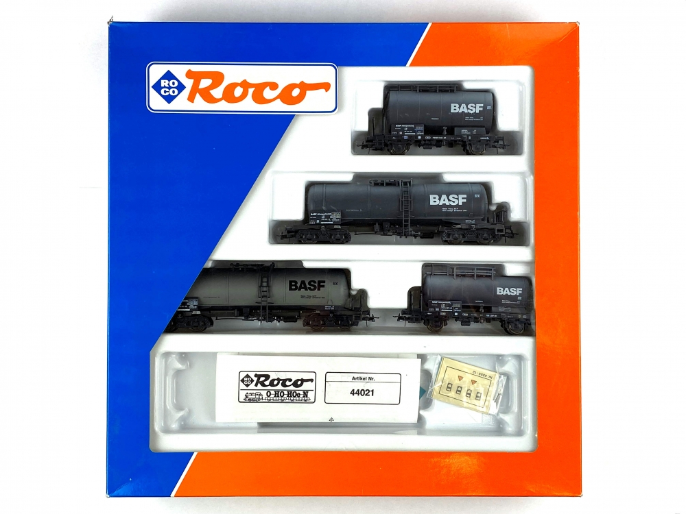 Bild 1 von H0 DC ROCO 44021 - 4-tlg. Kesselwagen Set BASF - DB - Ep. III