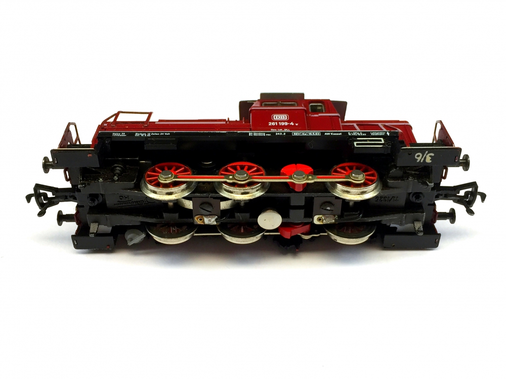 Bild 1 von H0 DC FLEISCHMANN 4225 - V 60 Diesellokomotive BR 261 der DB - Ep. IV