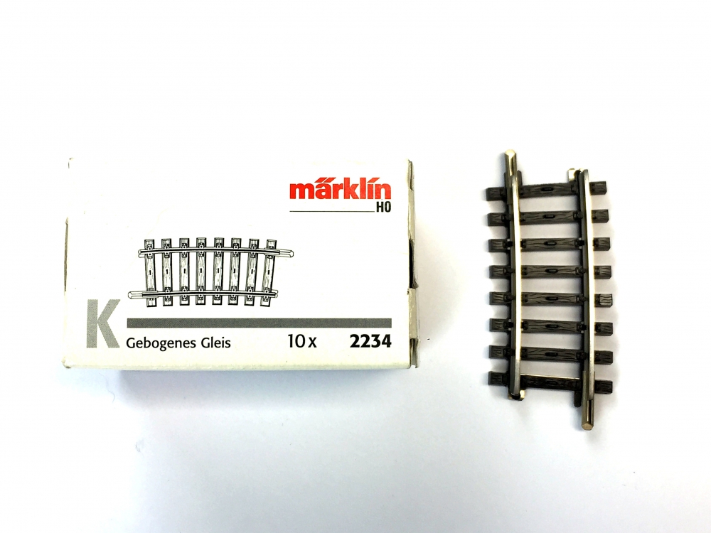 Bild 1 von H0 MÄRKLIN 2234 - K-Gleis Bogen, 7,5° , Radius 424,6 mm R2  / (Zustand) A - hervorragend