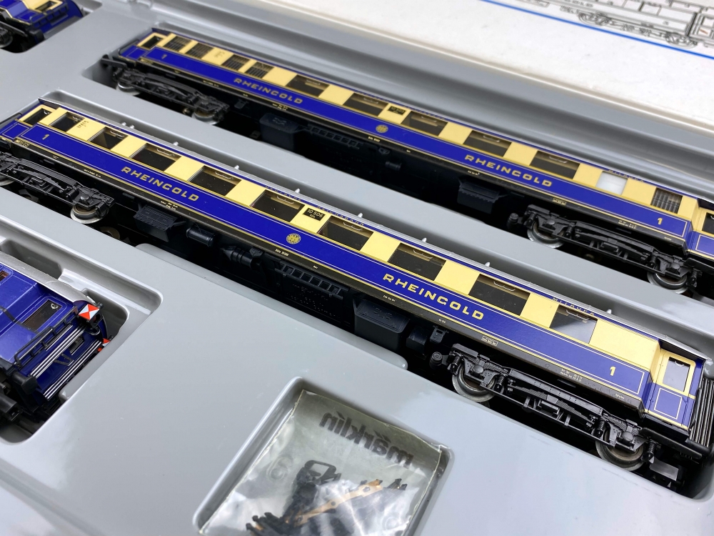 Bild 1 von H0 AC MÄRKLIN 4228 - Wagenset Rheingold - DRG - Ep. II