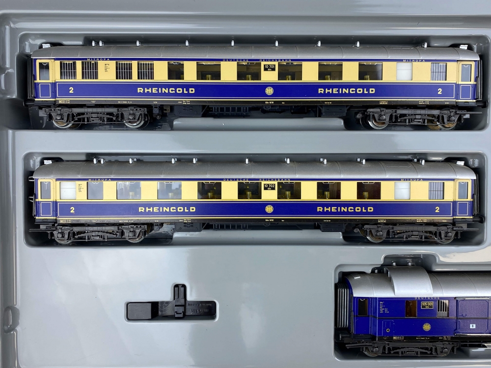 Bild 1 von H0 AC MÄRKLIN 4228 - Wagenset Rheingold - DRG - Ep. II
