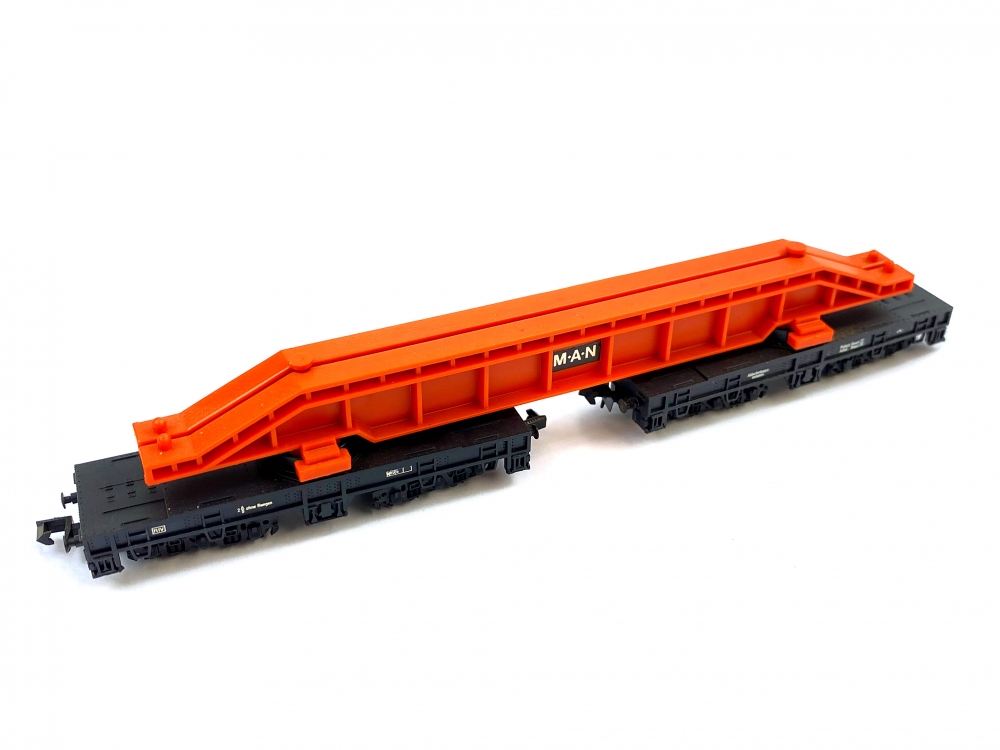 Bild 1 von N ARNOLD 4931 - 2 Stk. Drehschemelwagen mit MAN Brückenträger - DB - Ep. III