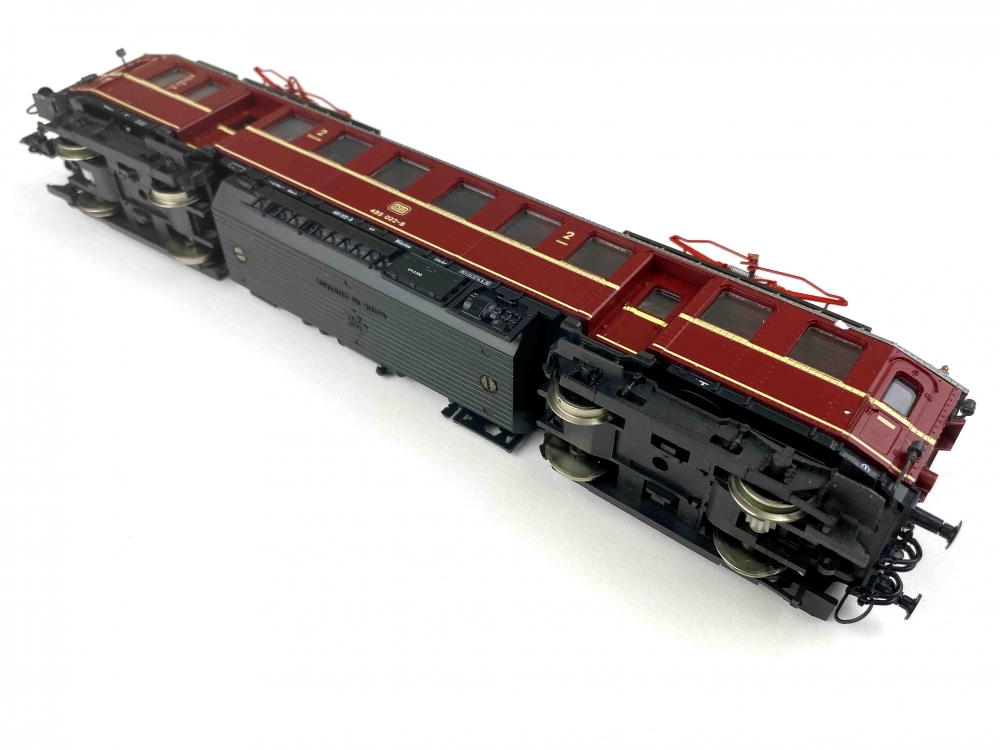 Bild 1 von H0 DC ROCO 04185A - Elektro-Triebzug BR ET 85 - DB