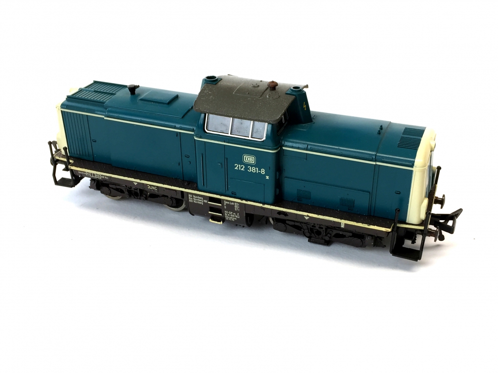 Bild 1 von H0 DC FLEISCHMANN 4231 - Diesellokomotive BR 212 der DB - Ep. IV
