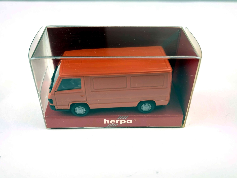 Bild 1 von H0 HERPA 4088 - Fahrzeug - Mercedes Benz 100 Kombi - orange - Kastenwagen