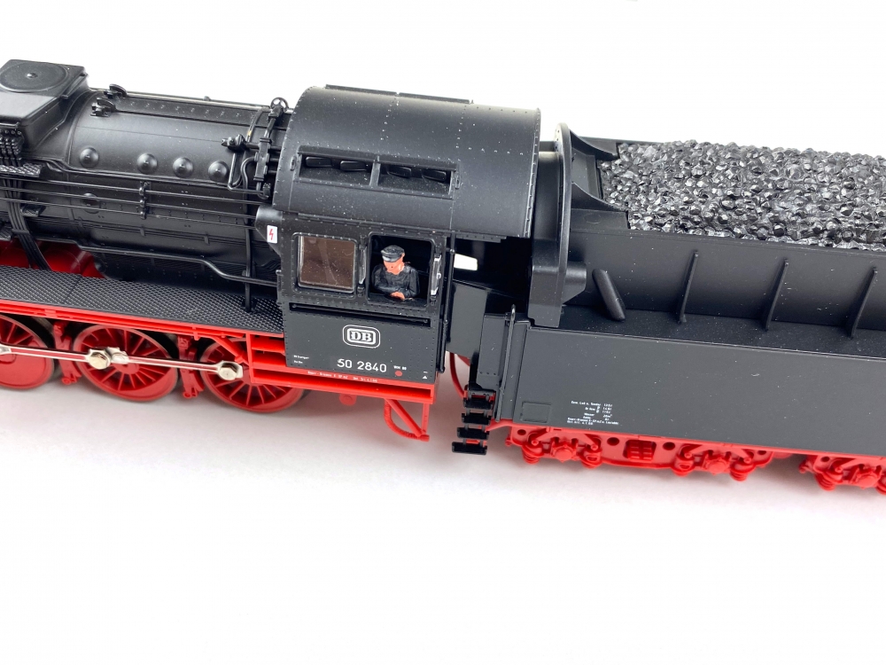 Bild 1 von H0 DC ROCO 43288 - Dampflokomotive BR 50 - DB- Ep. III