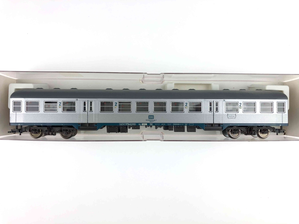 Bild 1 von H0 DC FLEISCHMANN 5142 K - Nahverkehrs-Personenwagen - 2. Kl. - DB - Silberling