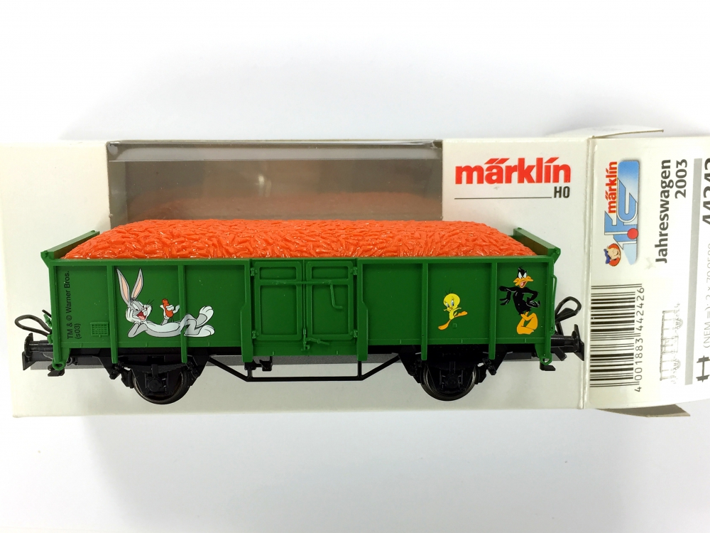 Bild 1 von H0 AC MÄRKLIN 44242 - Jahreswagen 2003 für den 1. FC Märklin - Möhren-Transportwagen