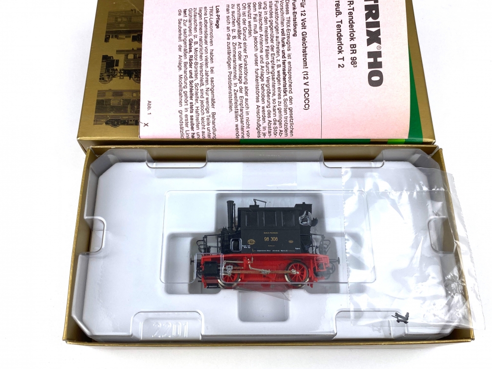 Bild 1 von H0 DC TRIX International 22401 - Dampflok BR 98 - DRG - Ep. II - Glaskasten