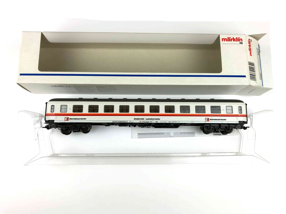 Bild 1 von H0 AC MÄRKLIN 4232 - Personenwagen Liegewagen - DB - rollende Landstraße