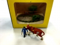 H0 PREISER 821 - Mini Diorama Bauer mit Kuh